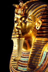 Die Totenmaske des Kindkönigs Tutanchamun wiegt 12 Kilo. (Foto: Thorsten Dittmar, pixabay.com)