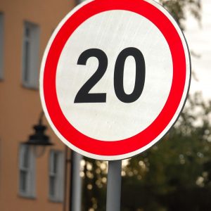 Verkehrszeichen-Igor_Schubin-pixabay