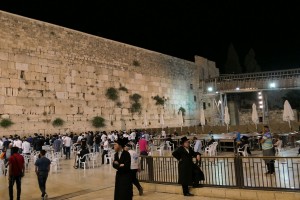 006-2019-06a-3476-Israelreise-Jerusalem-by-night-kl