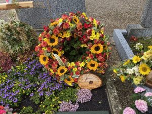 02-2025-07h-025-Helmuts Beisetzung-kl