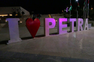 76-2022-05-16-0393-Petra by night-kl